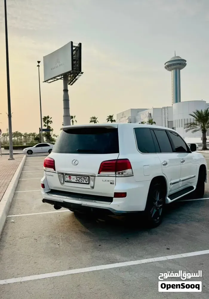 Lexus Lx 2015 photo 2