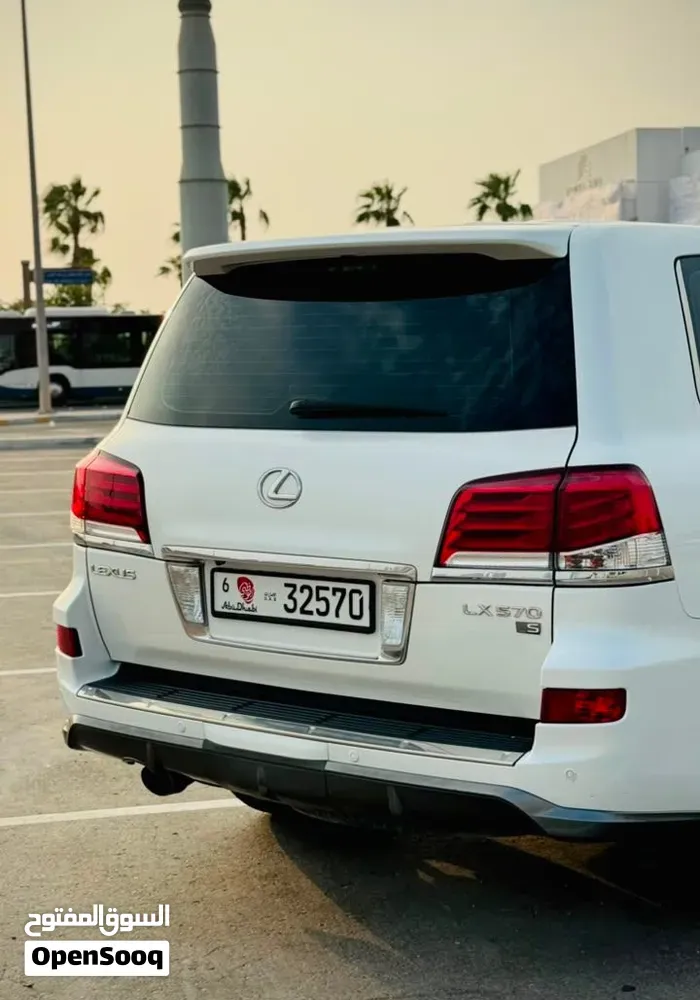 Lexus Lx 2015 photo 4