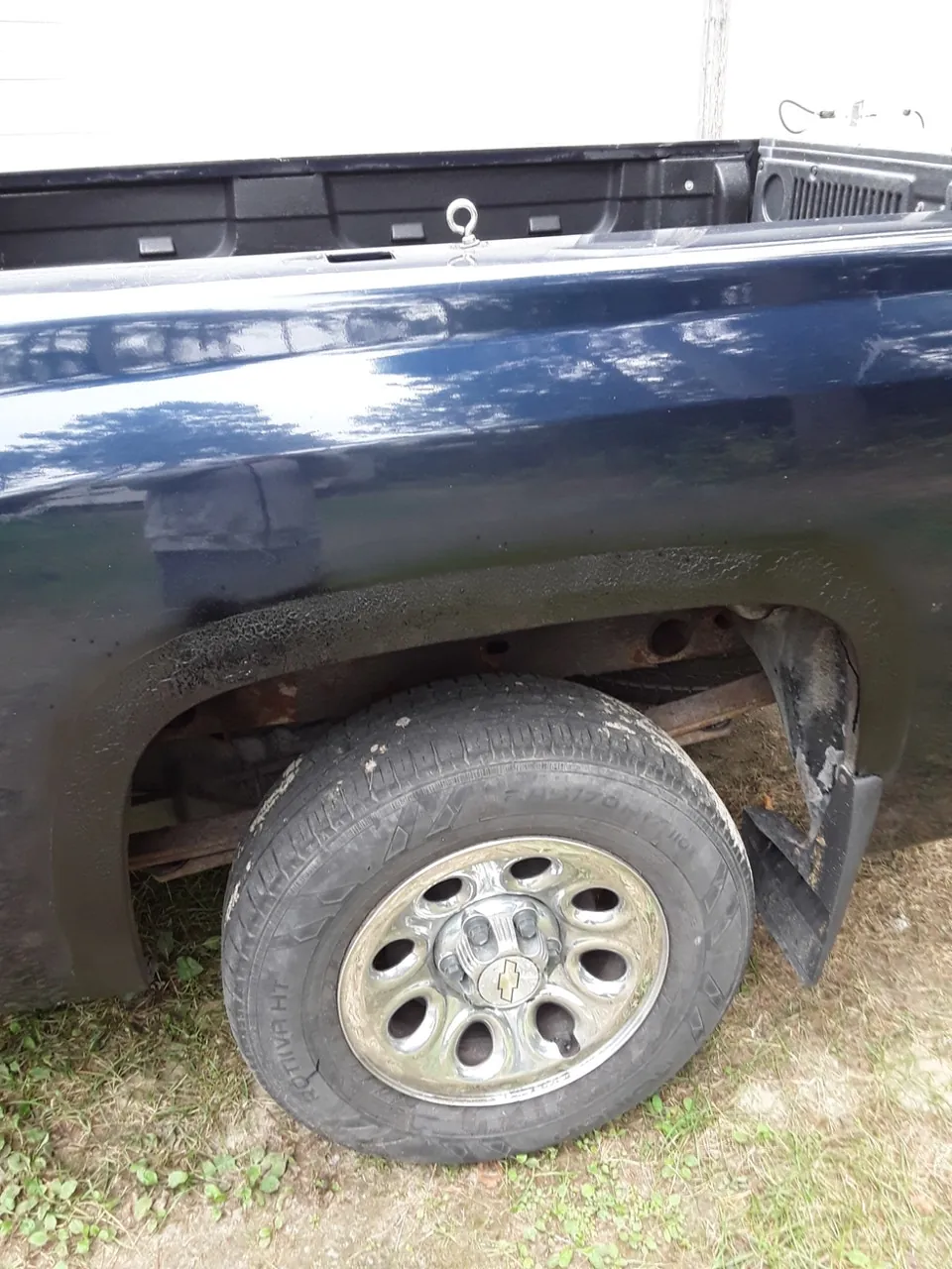 Chevrolet Silverado 1500 2010 photo 2