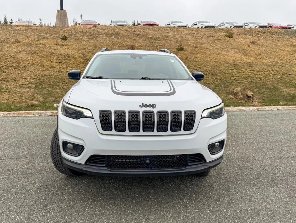 Jeep Cherokee 2022 photo 3