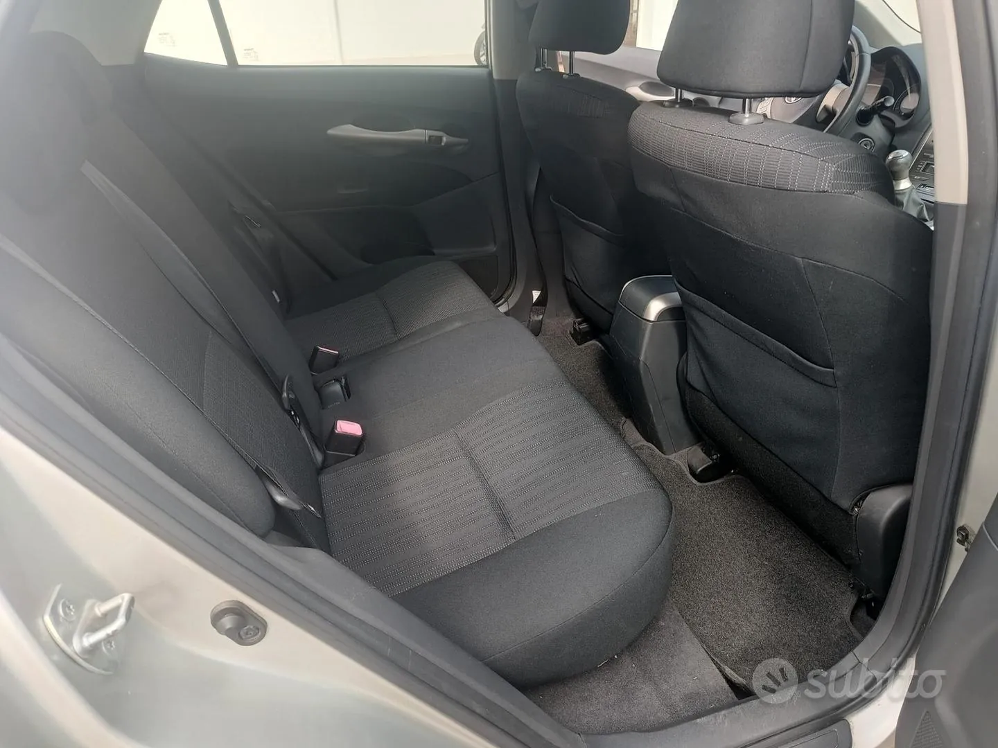 Toyota Auris 2007 photo 4