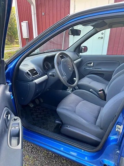 Renault Clio 2006 photo 3