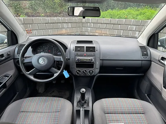 Volkswagen Polo 2006 photo 5