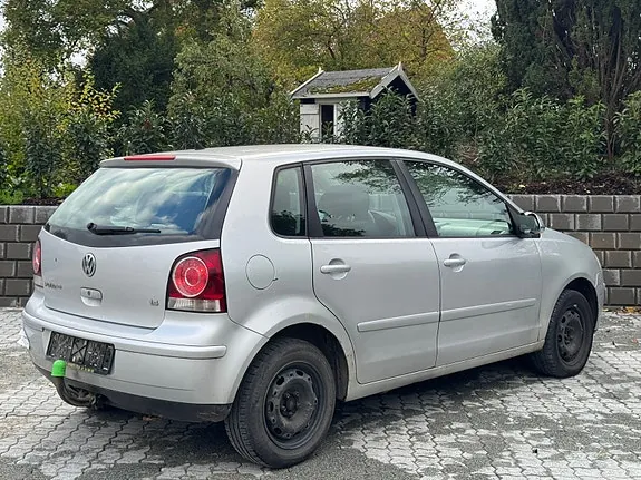 Volkswagen Polo 2006 photo 3