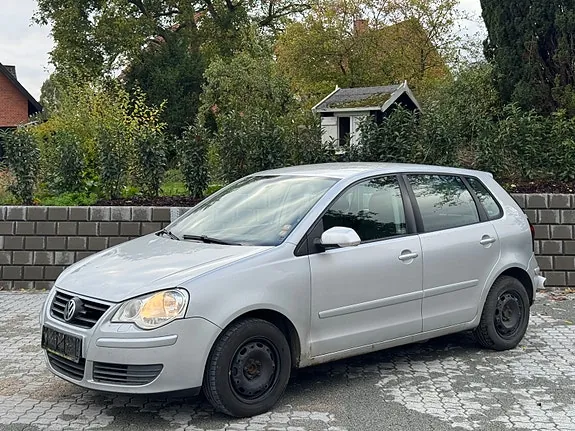 Volkswagen Polo 2006 photo 2