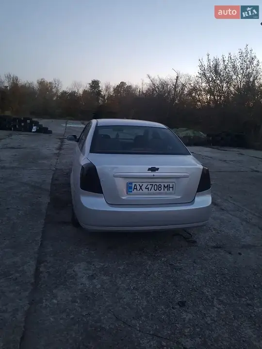 Chevrolet Nubira 2004 photo 2