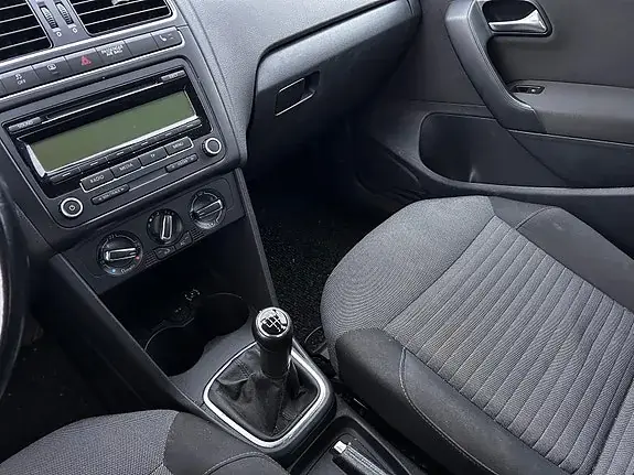 Volkswagen Polo 2010 photo 5