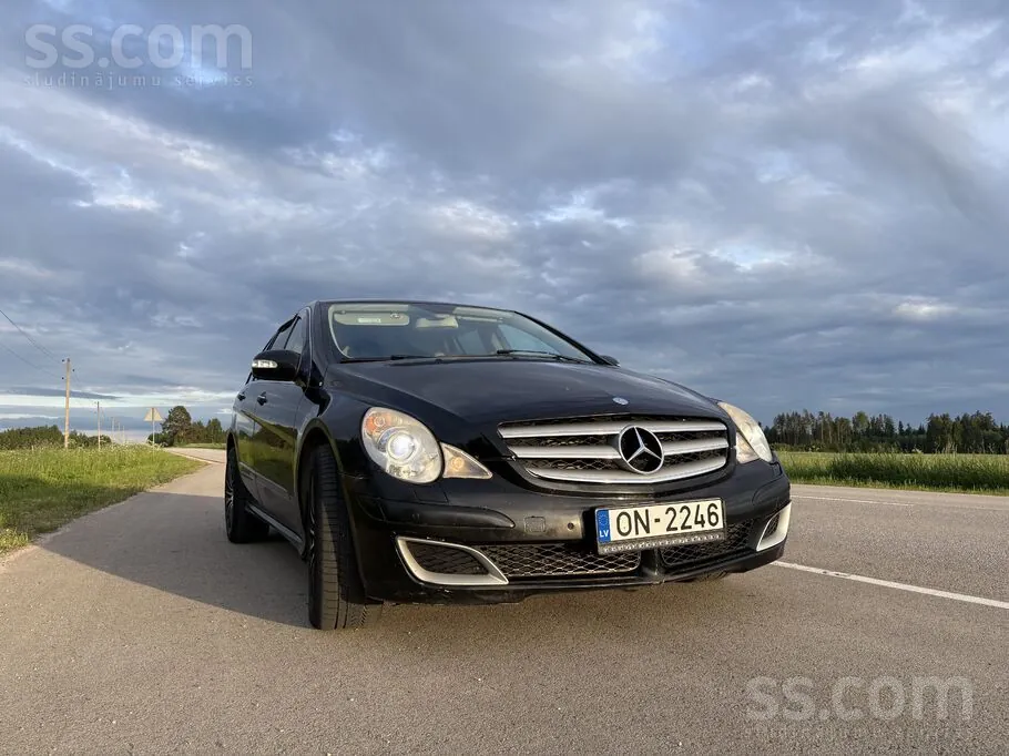 Mercedes-Benz R320