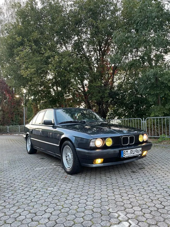 BMW 520I E34