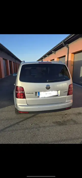 Volkswagen Touran 2008 photo 3