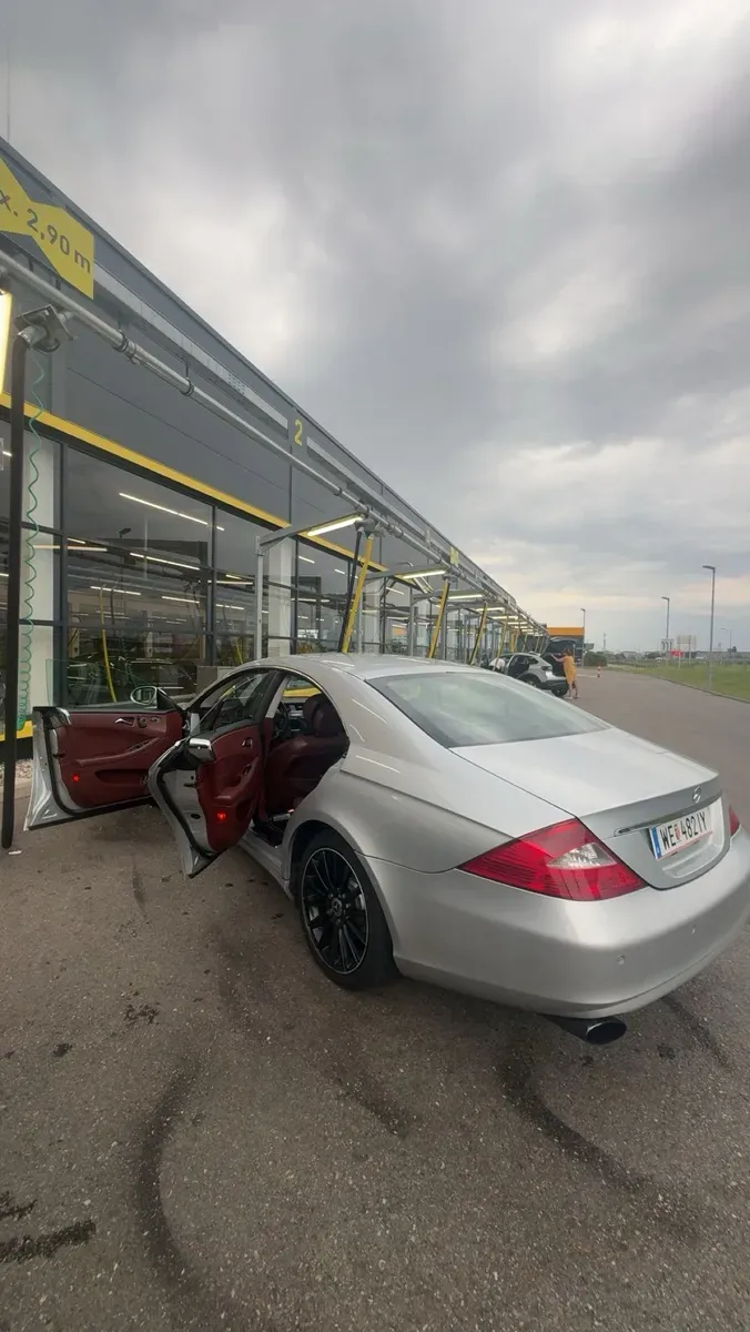 Mercedes-Benz Cls-Class