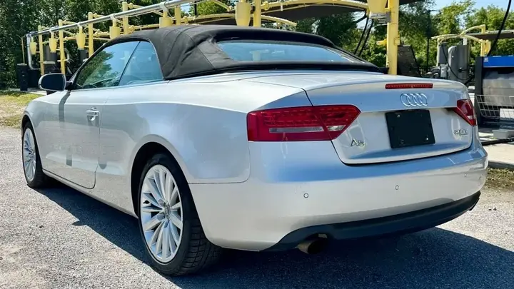 Audi A5 2010 photo 5