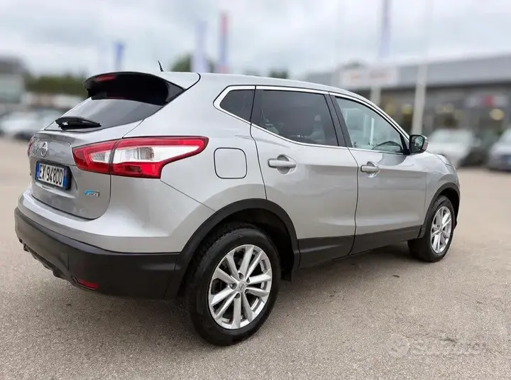 Nissan Qashqai 2014 photo 2