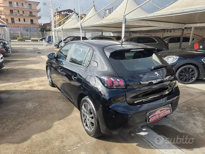 Peugeot 208 2022 photo 4