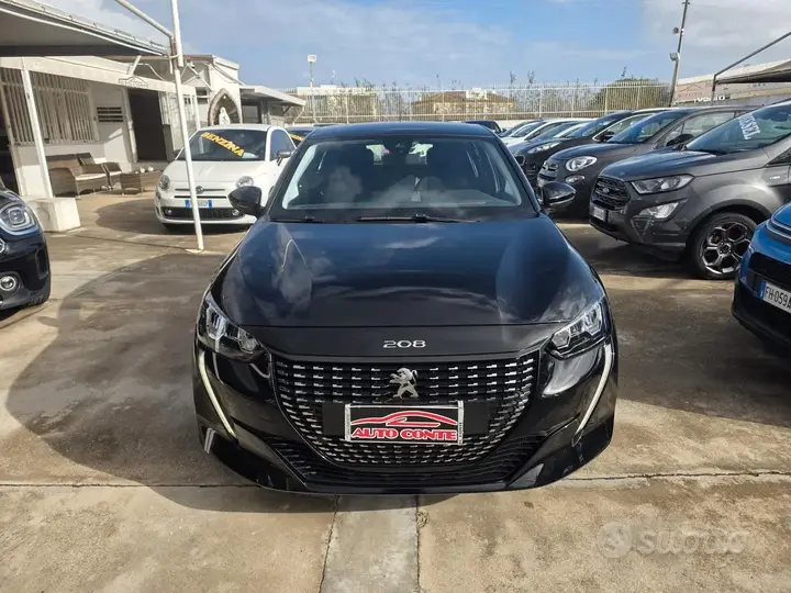 Peugeot 208 2022 photo 2