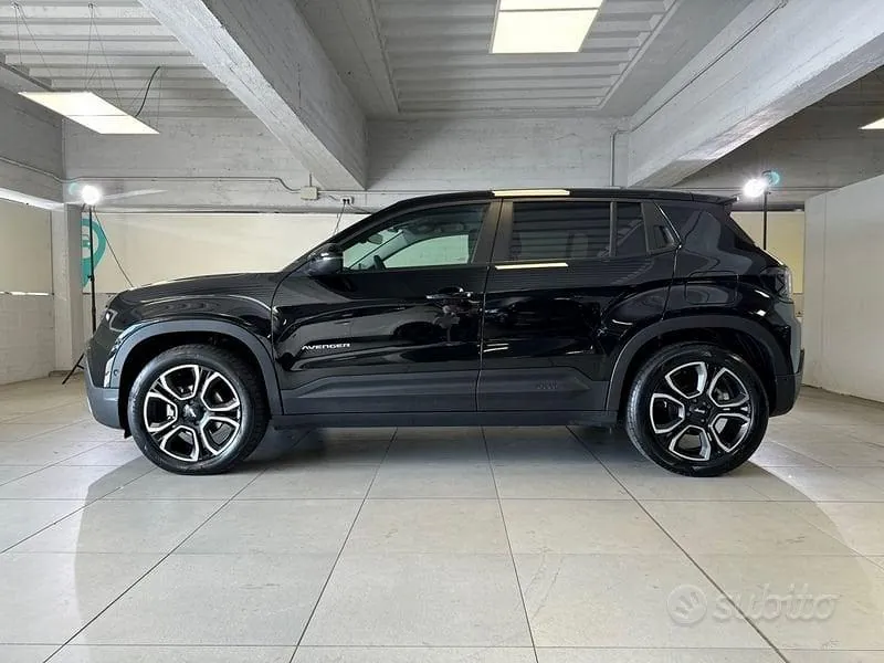 Jeep Avenger 2025 photo 2