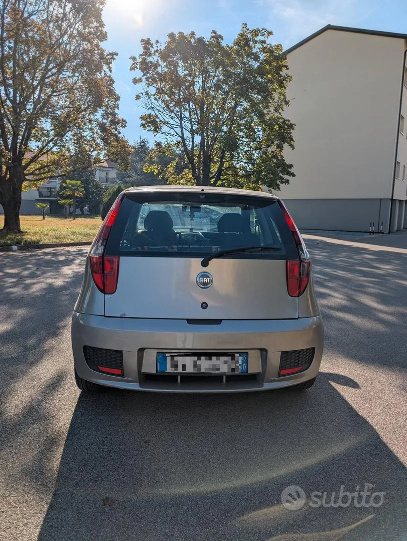 Fiat Punto 2001 photo 2