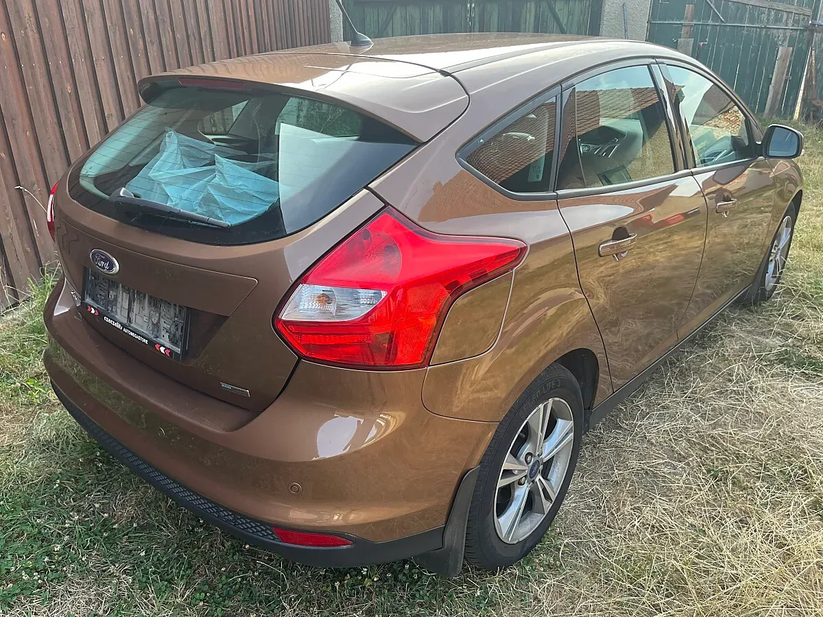 Ford Focus 2013 photo 3