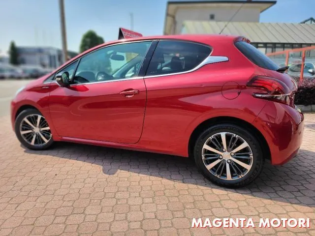 Peugeot 208 2016 photo 5
