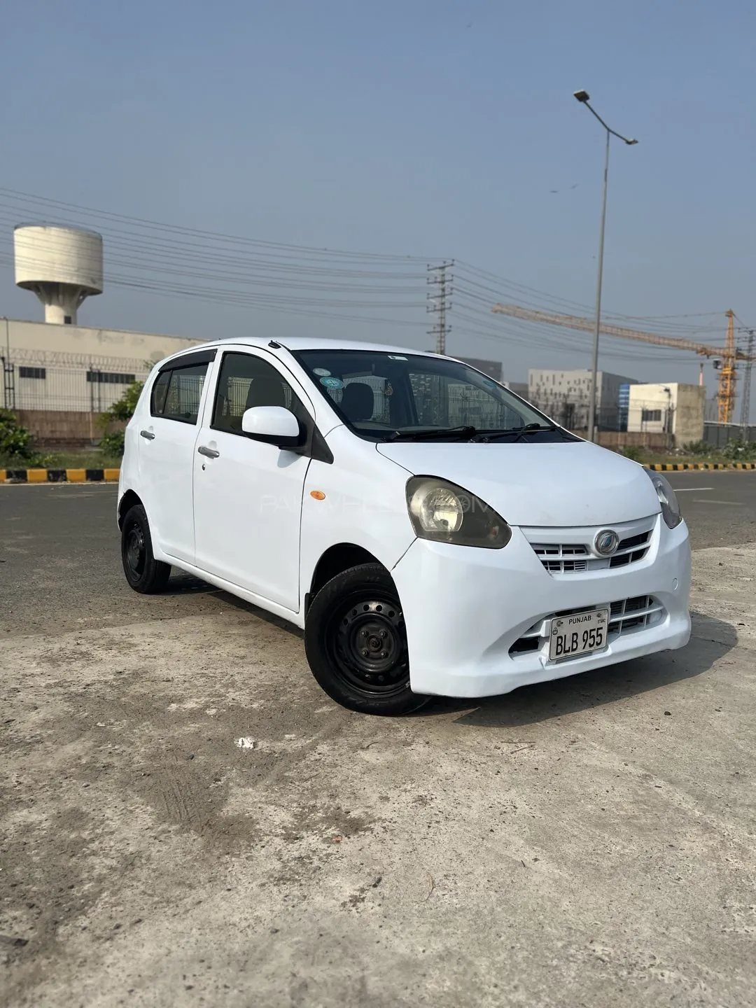 Daihatsu Mira