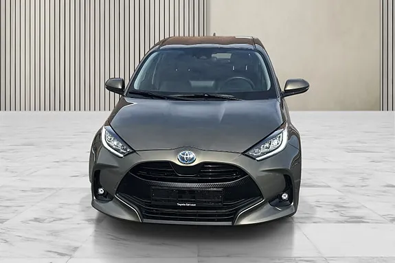 Toyota Yaris 2022 photo 2