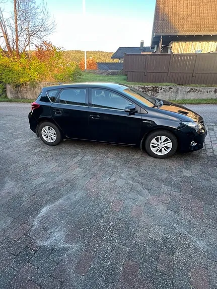Toyota Auris 2013 photo 4