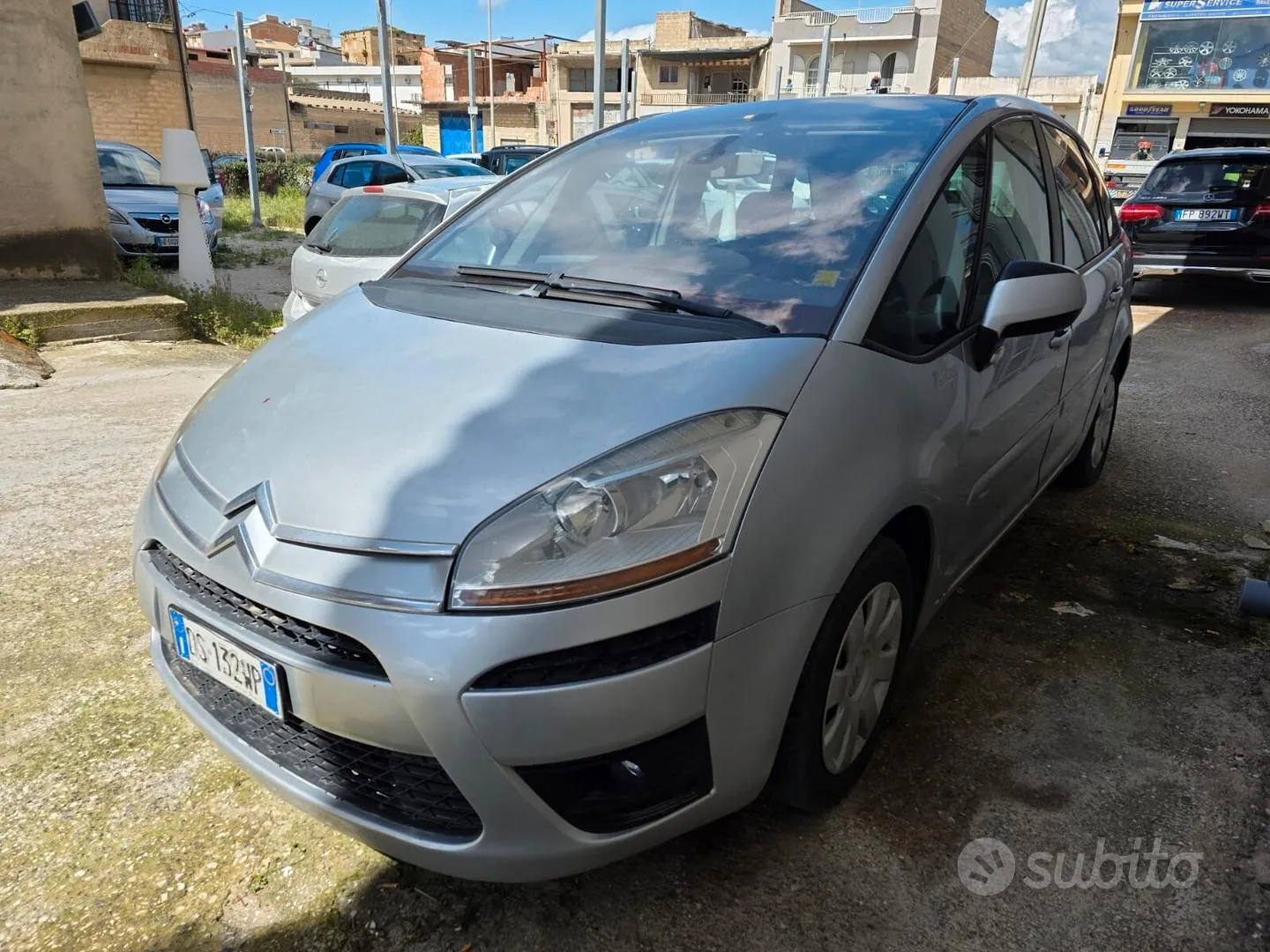 Citroen C4 Picasso 2008 photo 2