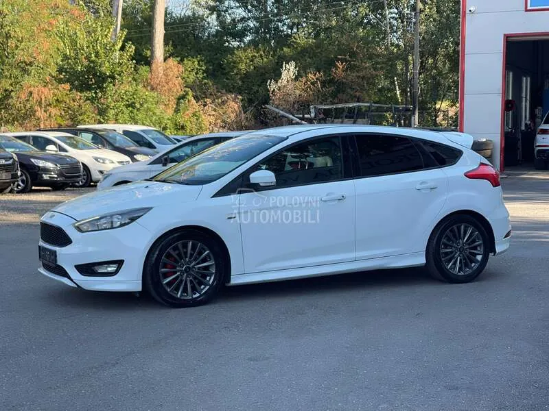 Ford Focus 2018 photo 4
