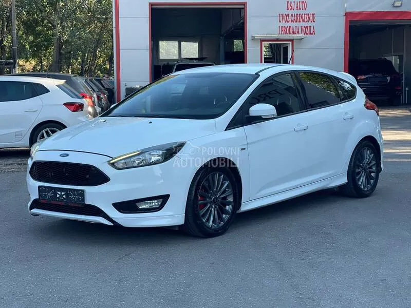Ford Focus 2018 photo 2