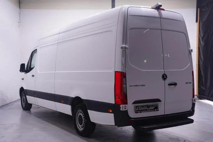 Mercedes-Benz Sprinter 2024 photo 3