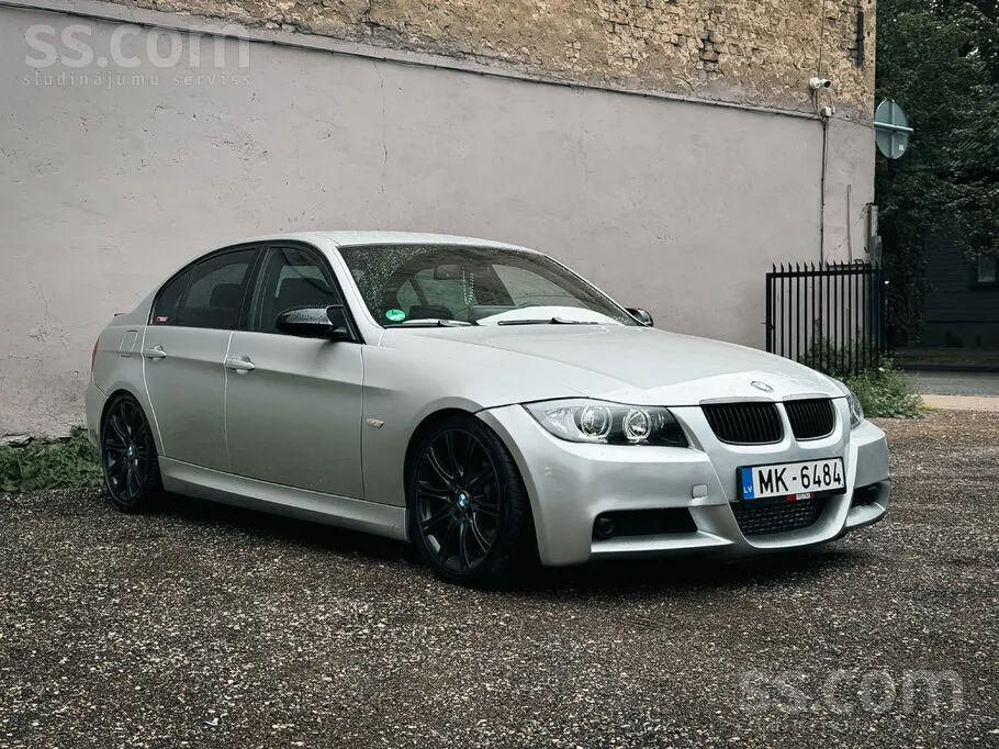 BMW 335
