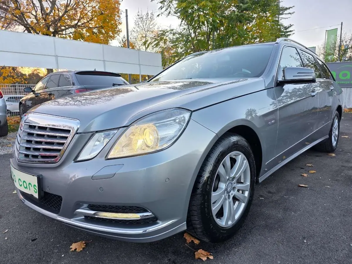 Mercedes-Benz E-Class 2011 photo 2