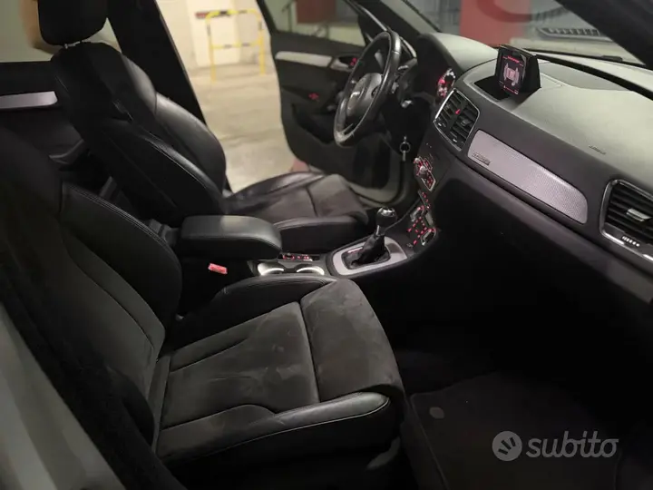 Audi Q3 2012 photo 5