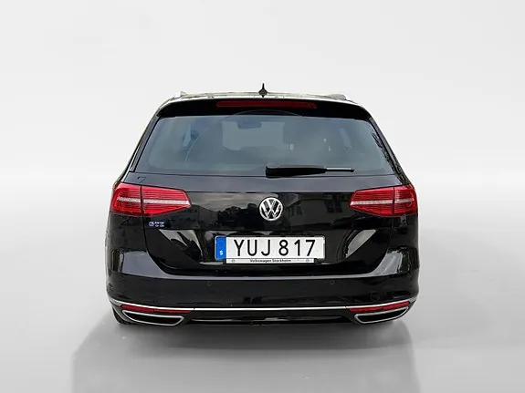 Volkswagen Passat 2018 photo 5