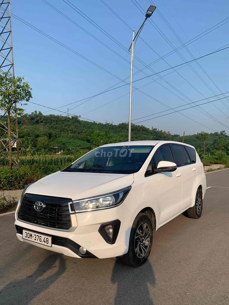 Toyota Innova 2022 photo 2