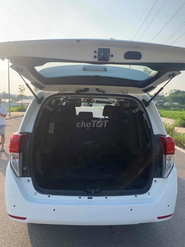 Toyota Innova 2022 photo 5
