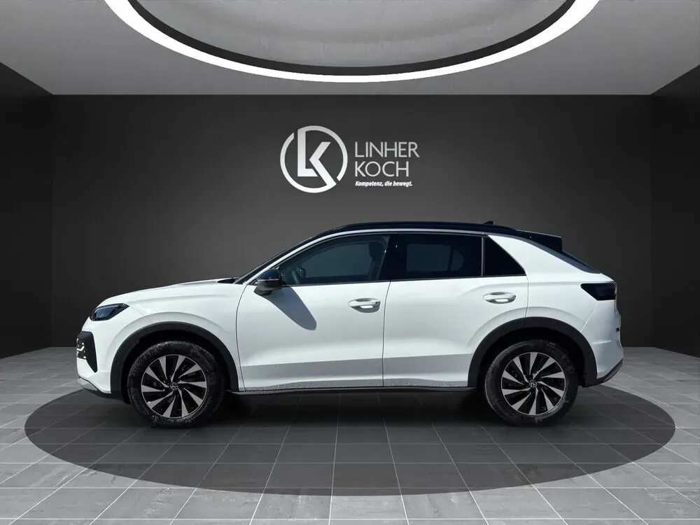 Volkswagen T-Roc 2026 photo 2