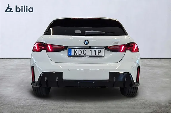 BMW 120 2026 photo 2