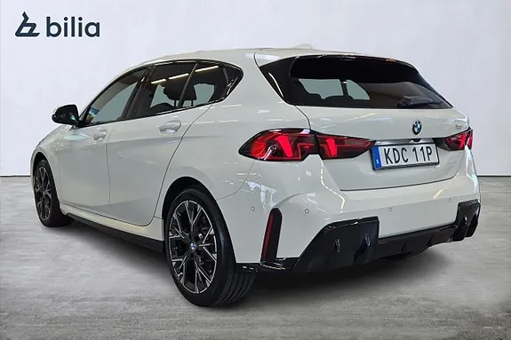 BMW 120 2026 photo 5