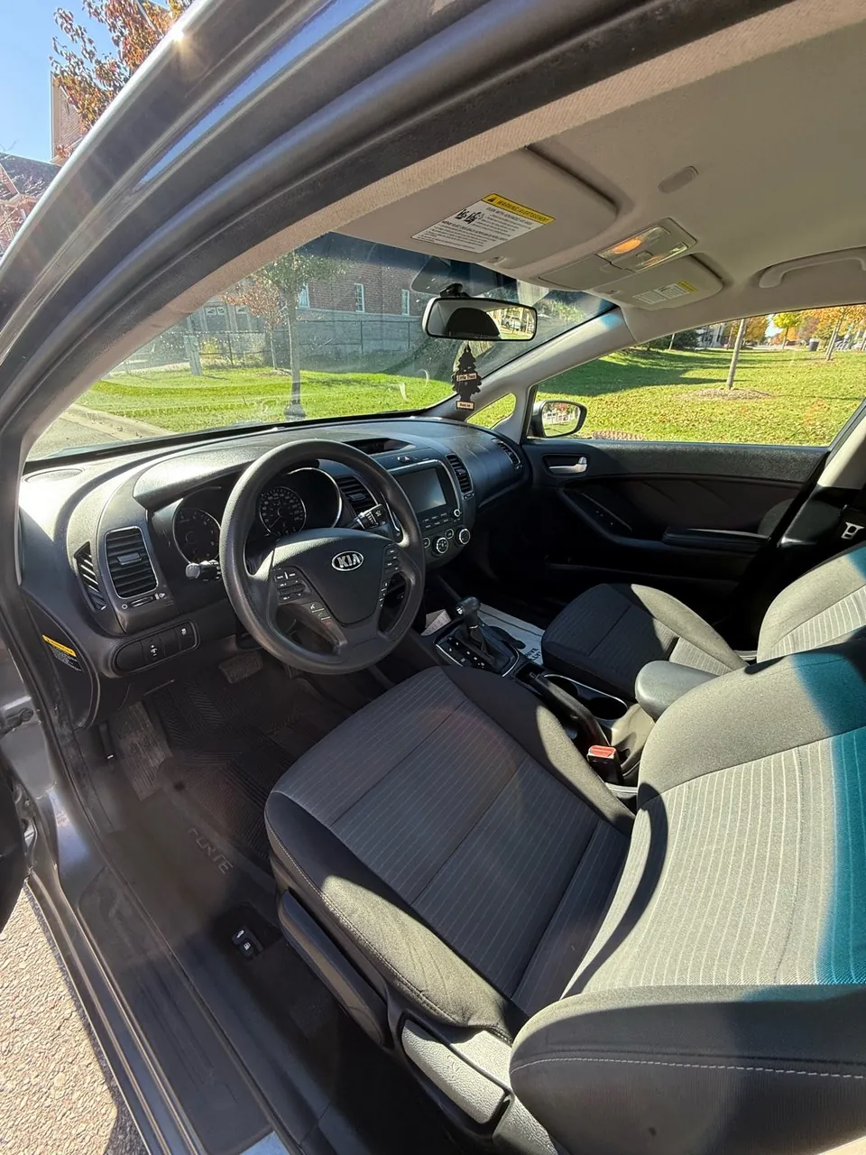 Kia Forte 2018 photo 5