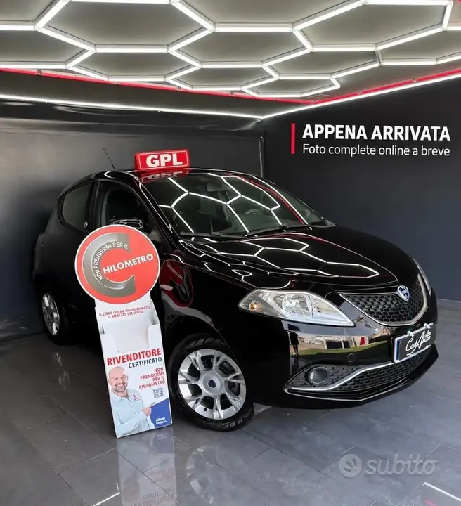 Lancia Ypsilon