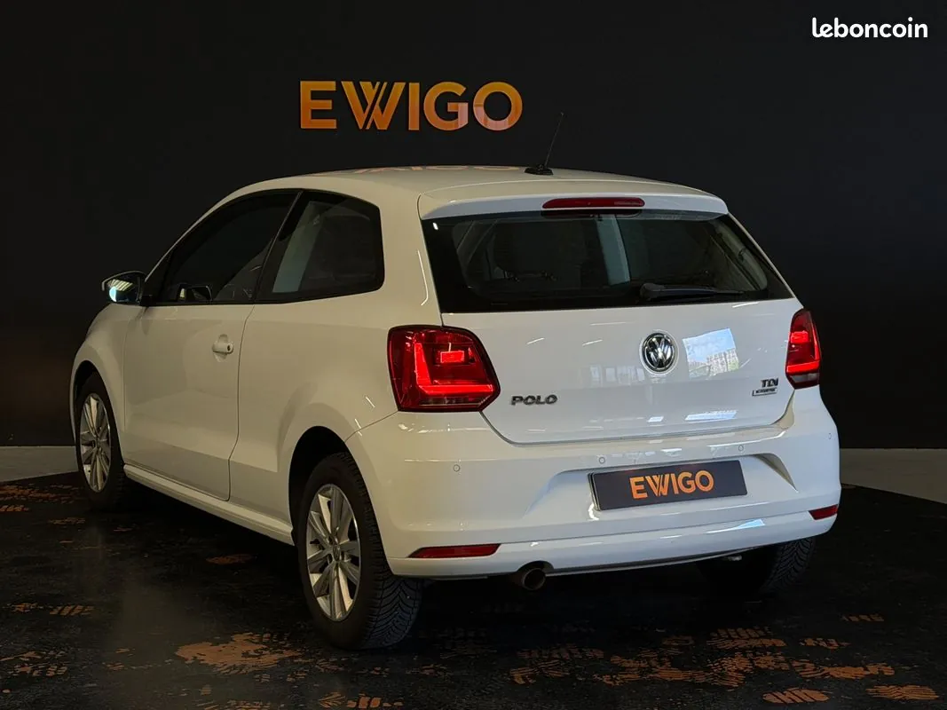 Volkswagen Polo 2017 photo 2