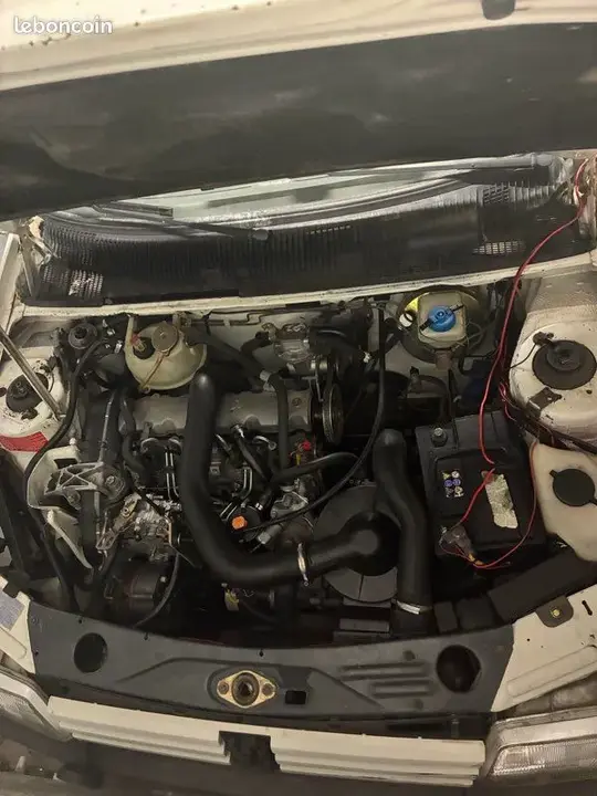 Peugeot 205 1989 photo 3