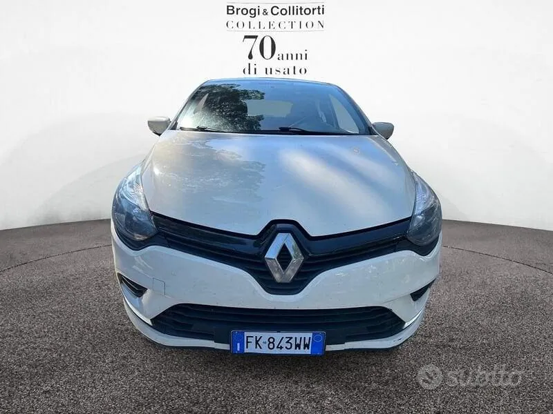 Renault Clio 2017 photo 2