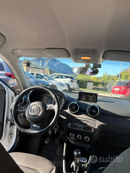 Audi A1 2015 photo 3