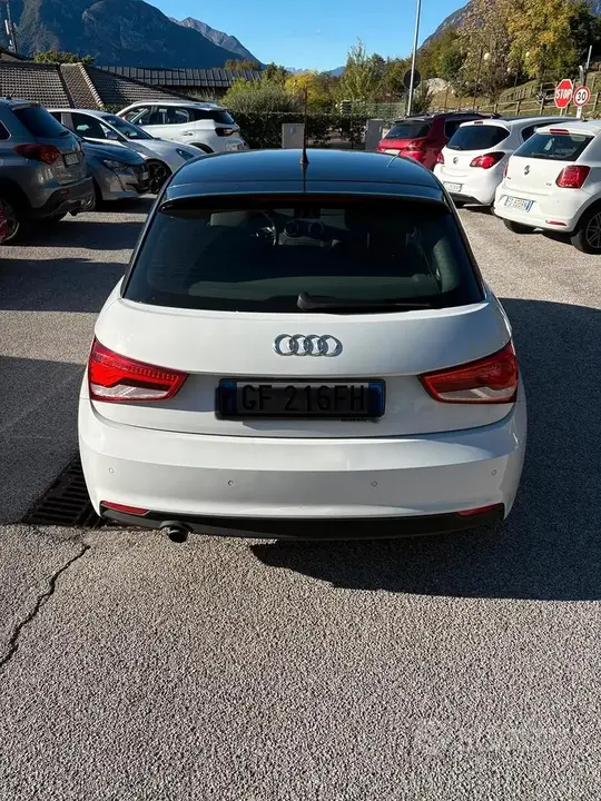 Audi A1 2015 photo 2