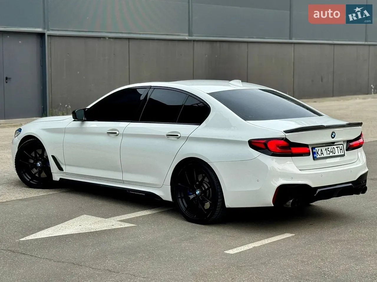 BMW 5 Series 2017 photo 4