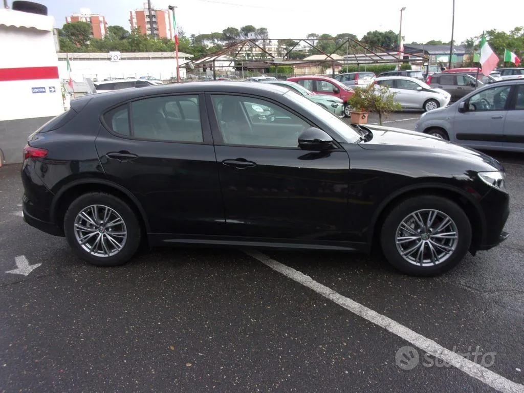 Alfa Romeo Stelvio 2021 photo 4