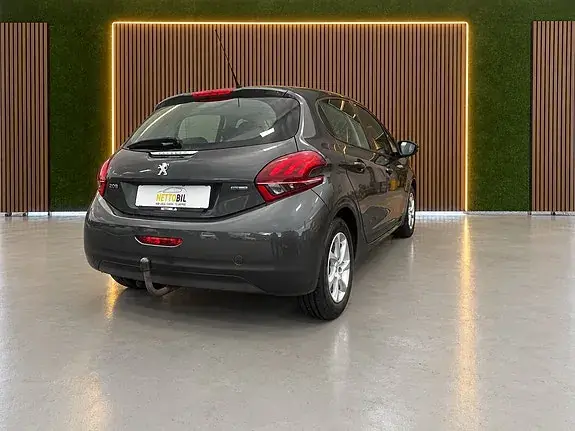 Peugeot 208 2017 photo 5