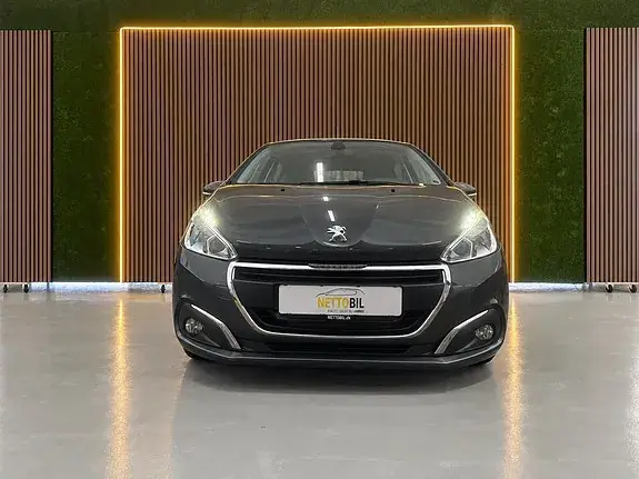 Peugeot 208 2017 photo 2